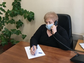 Ирина Кононенко дистанционно ответила на вопросы горожан